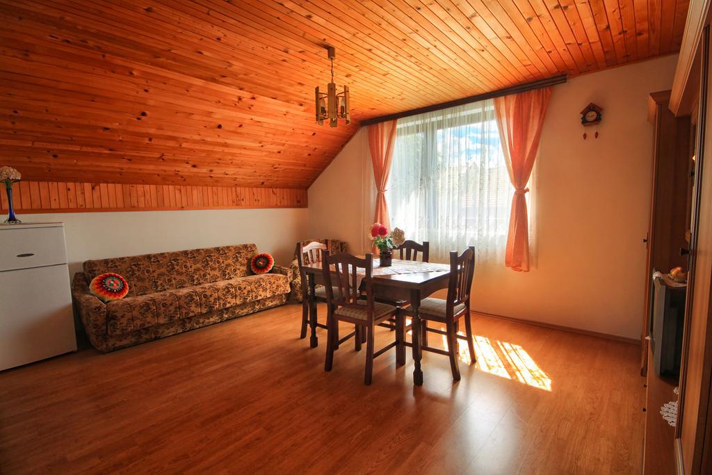 Apartman Josipa Dreznik Grad ภายนอก รูปภาพ