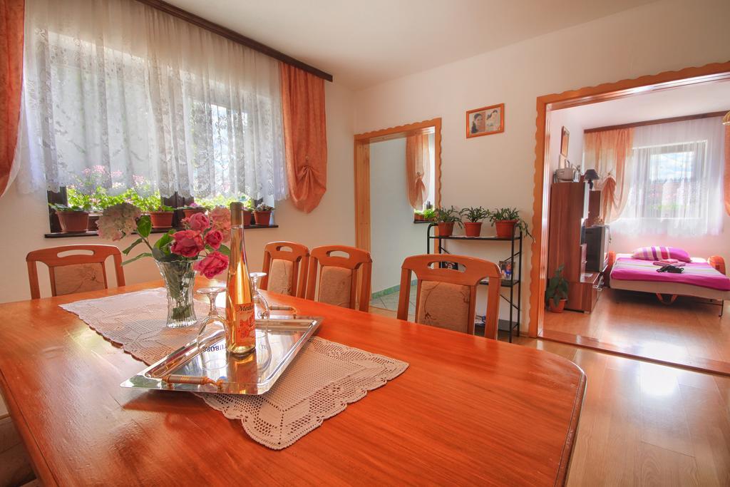 Apartman Josipa Dreznik Grad ภายนอก รูปภาพ