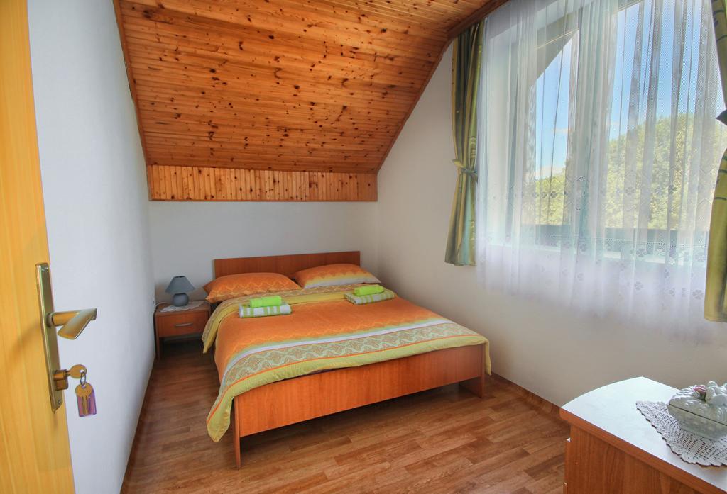 Apartman Josipa Dreznik Grad ภายนอก รูปภาพ